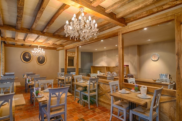 Dagelijks ontbijtbuffet (EUR 20 per persoon)