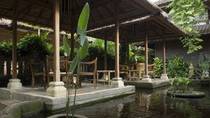 Unclassified image, 4 of 42, button - Puri Bambu (Kedonganan)
