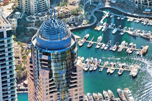 Exterior - Dubai Marriott Harbour Hotel & Suites (Dubai)