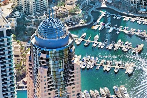 ドバイ マリオット ハーバー ホテル & スイーツ