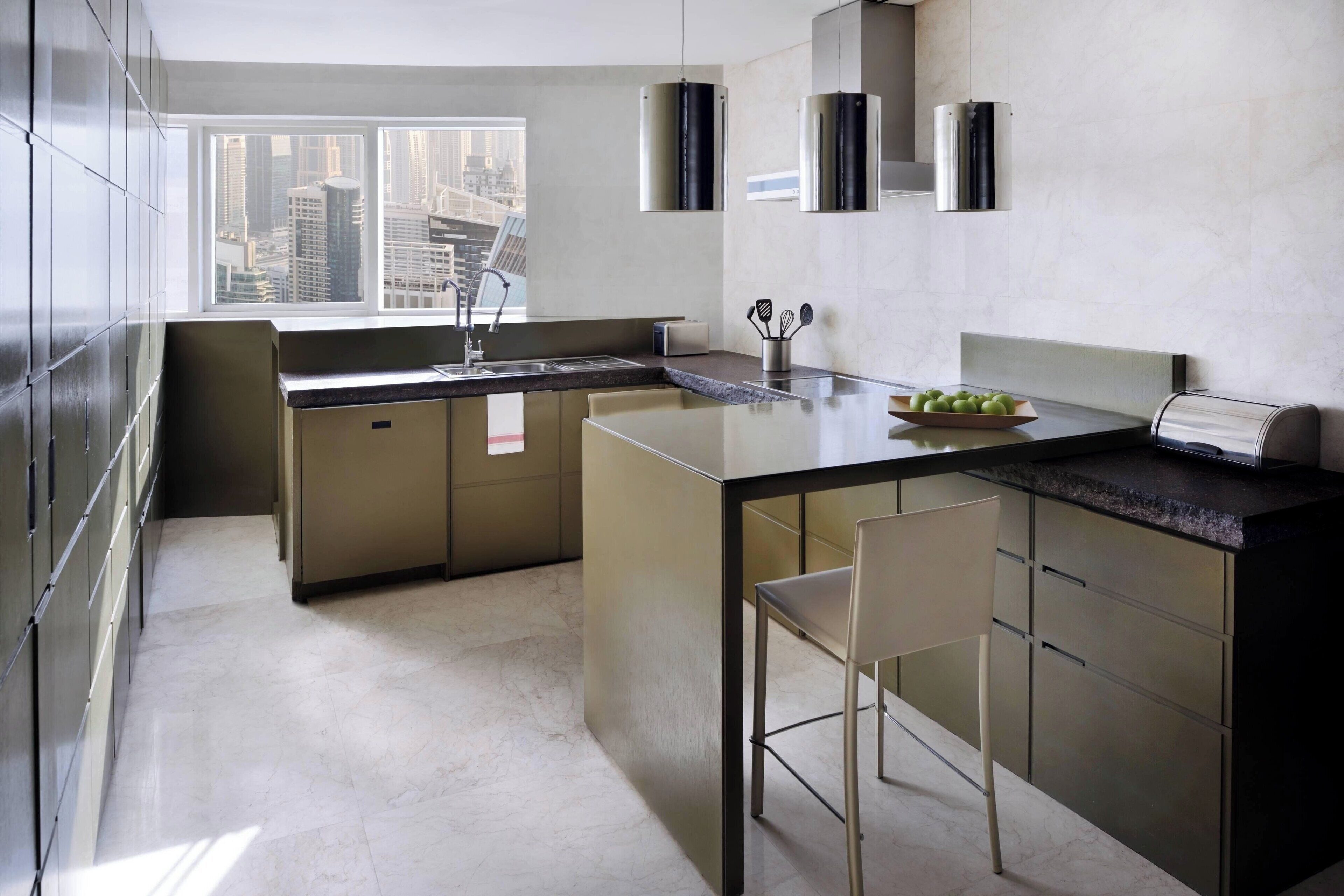 Photo - Dubai Marriott Harbour Hotel & Suites