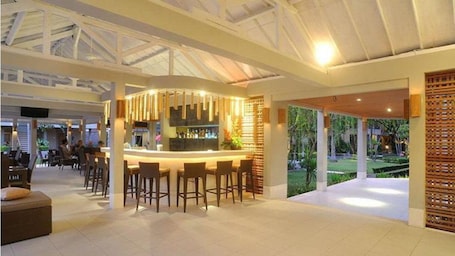 Bar (en la propiedad)