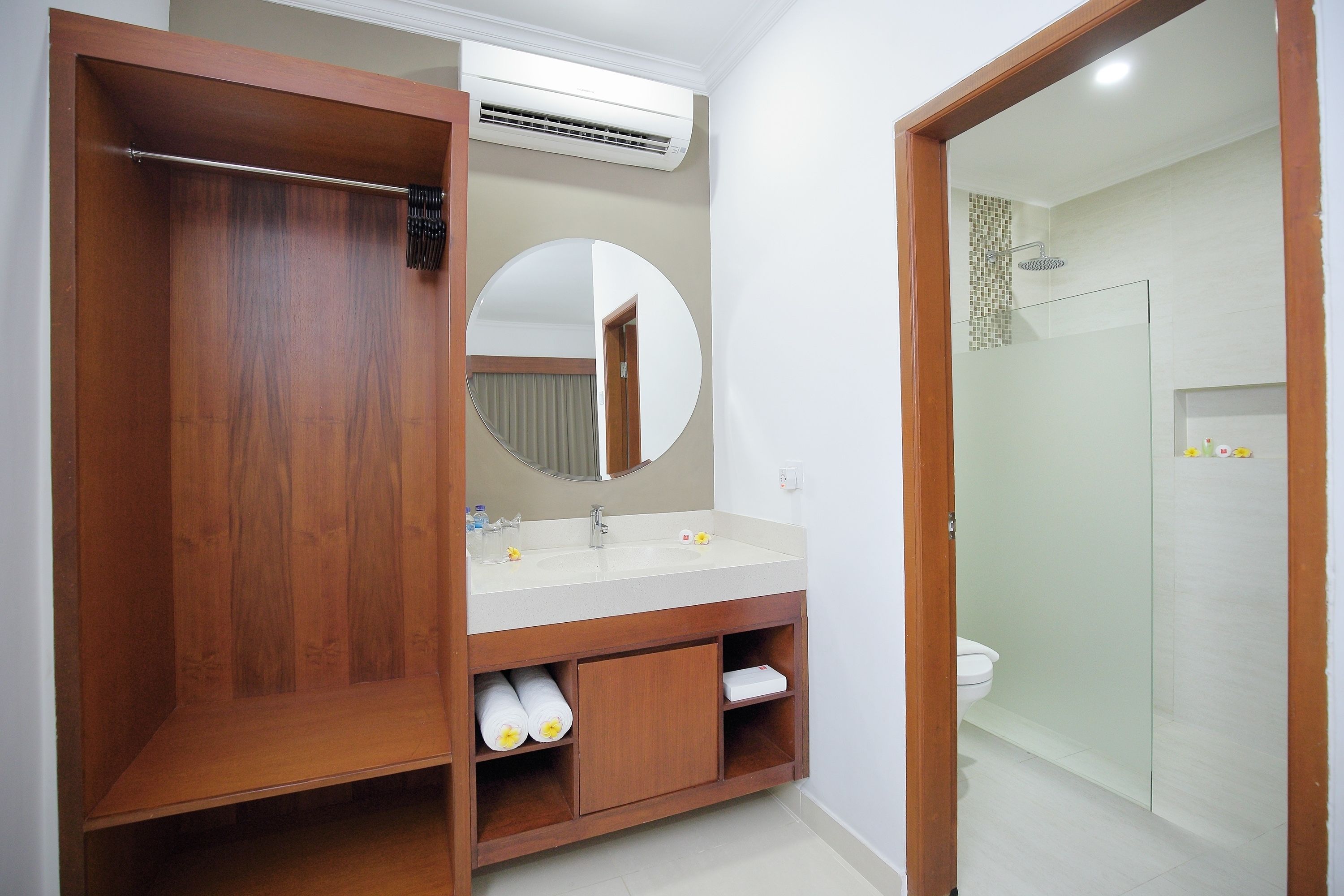 Photo - Dewi Sri Hotel