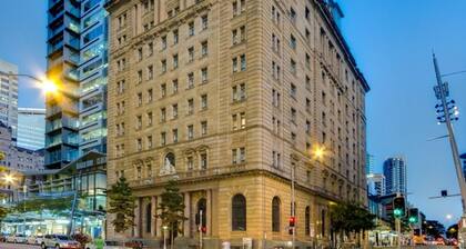 Macarthur Chambers