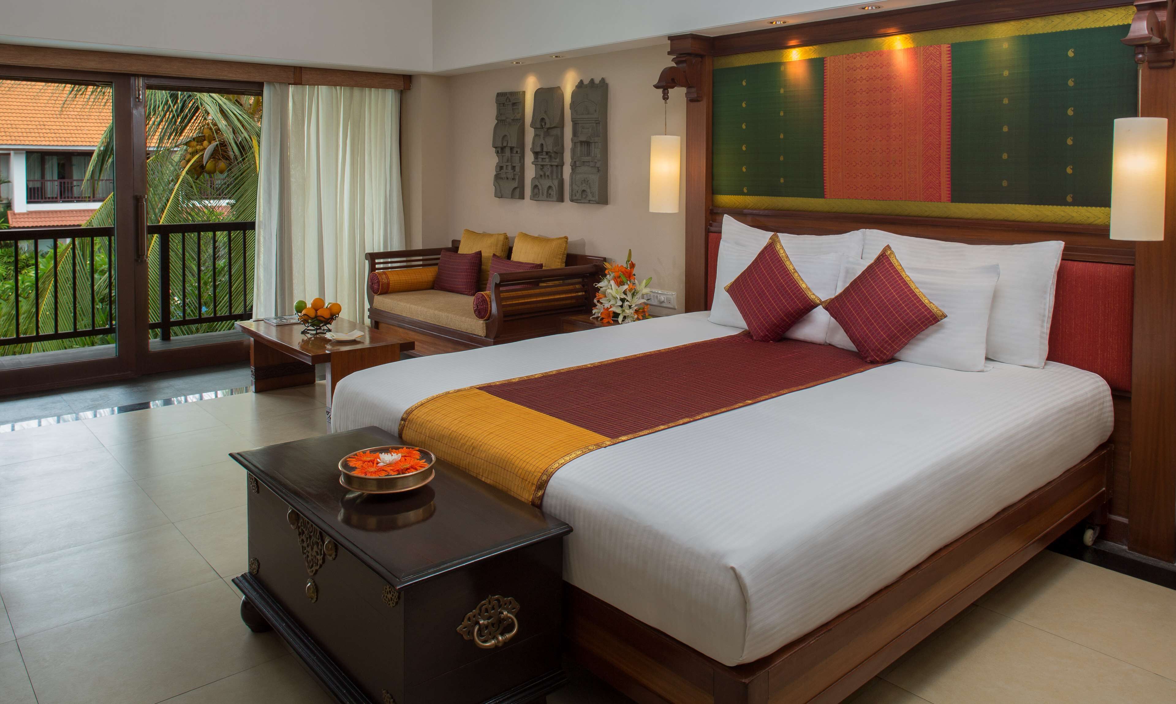 ชาเลท์, วิวสระว่ายน้ำ | เครื่องนอนระดับพรีเมียม, เตียง Select Comfort, มินิบาร์