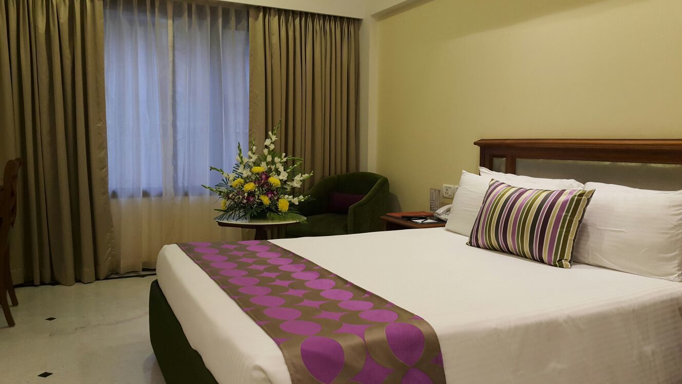 minibar, in-room safe, iron/ironing board, free wifi