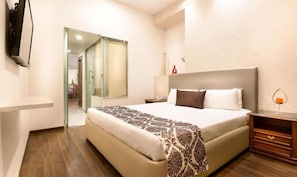 Minibar, in-room safe, iron/ironing board, free WiFi - Regency Kanchipuram by GRT Hotels (Kanchipuram)