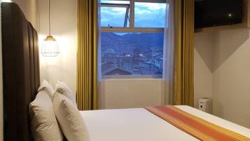 Premium bedding, in-room safe, individually decorated