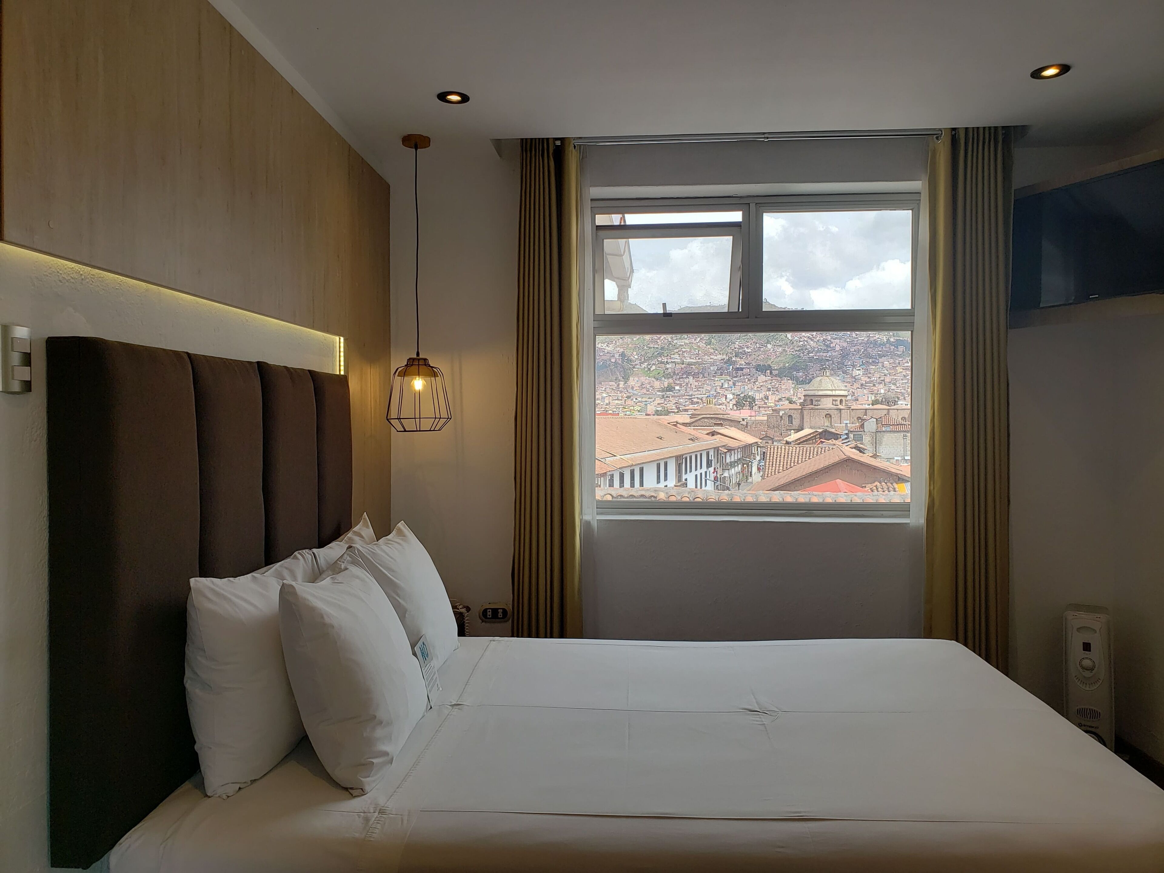 Standard Double Room | Premium bedding, in-room safe, soundproofing, free WiFi