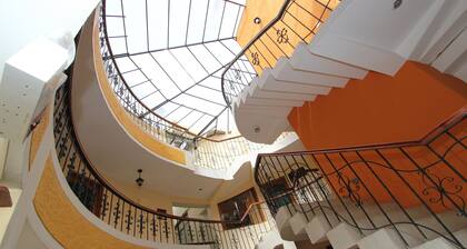 Hotel De La Villa Hermoza