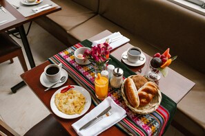 Free daily buffet breakfast - Royal Inn Cusco Hotel  (Cusco)