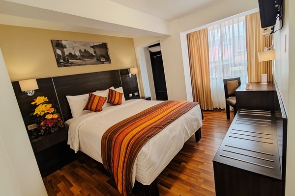 1 chambre, literie de qualité supérieure, couette en duvet d'oie