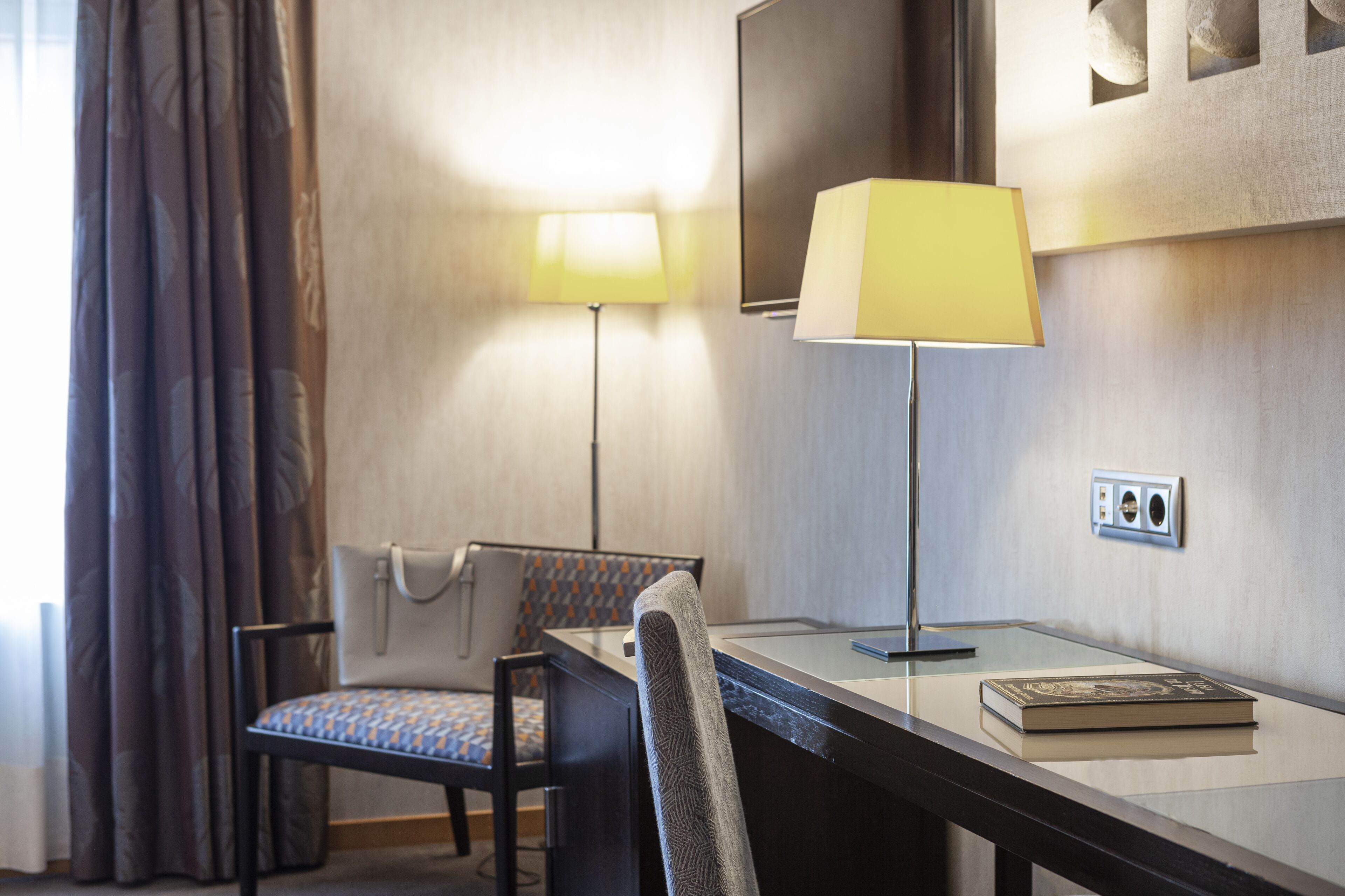 1 bedroom, minibar, in-room safe, desk