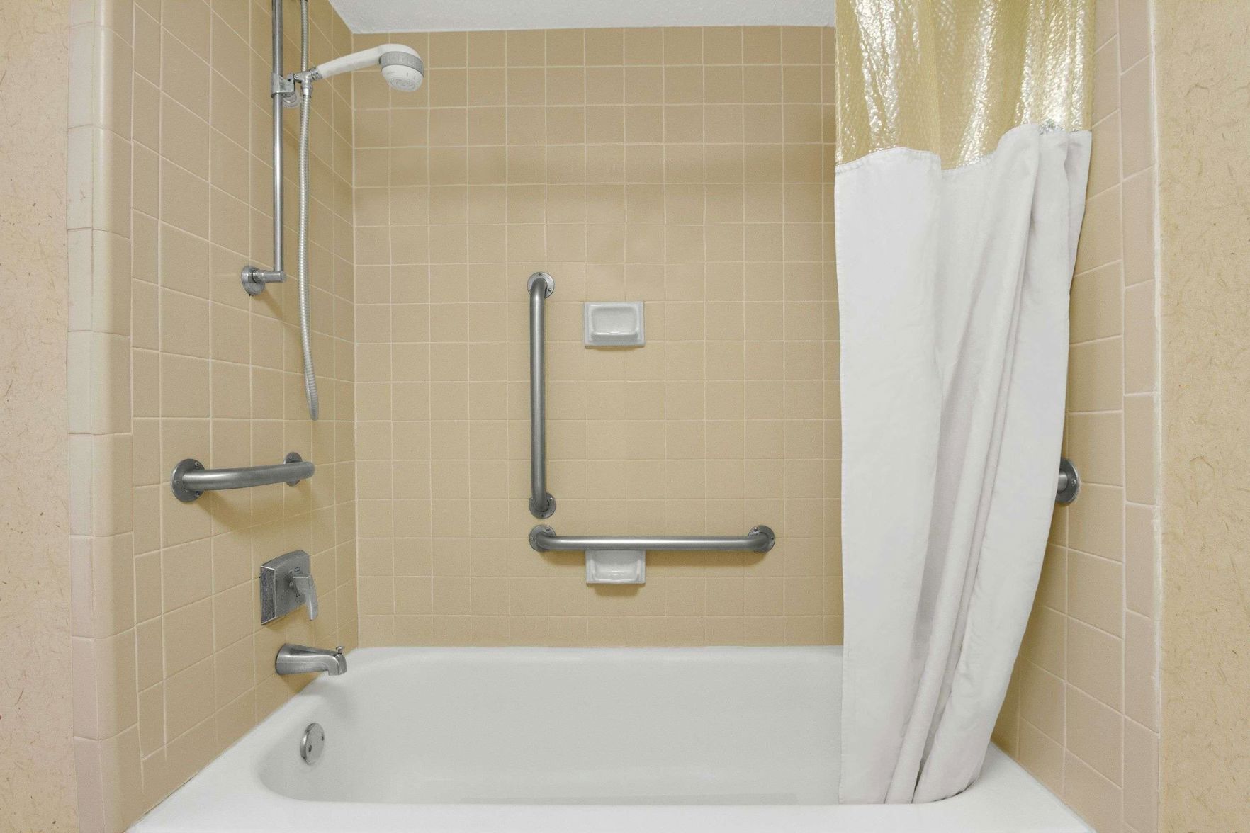Baño | Amenidades de baño gratuitas, secadora de cabello, toallas 