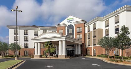 Holiday Inn Express & Suites Flowood by IHG