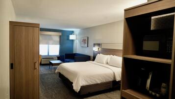 1 bedroom, in-room safe, desk, iron/ironing board