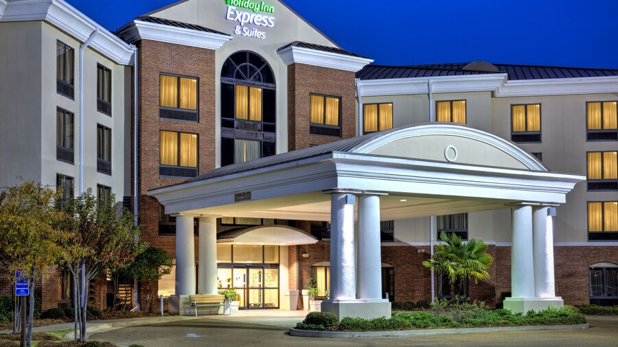 Holiday Inn Express & Suites Flowood by IHG