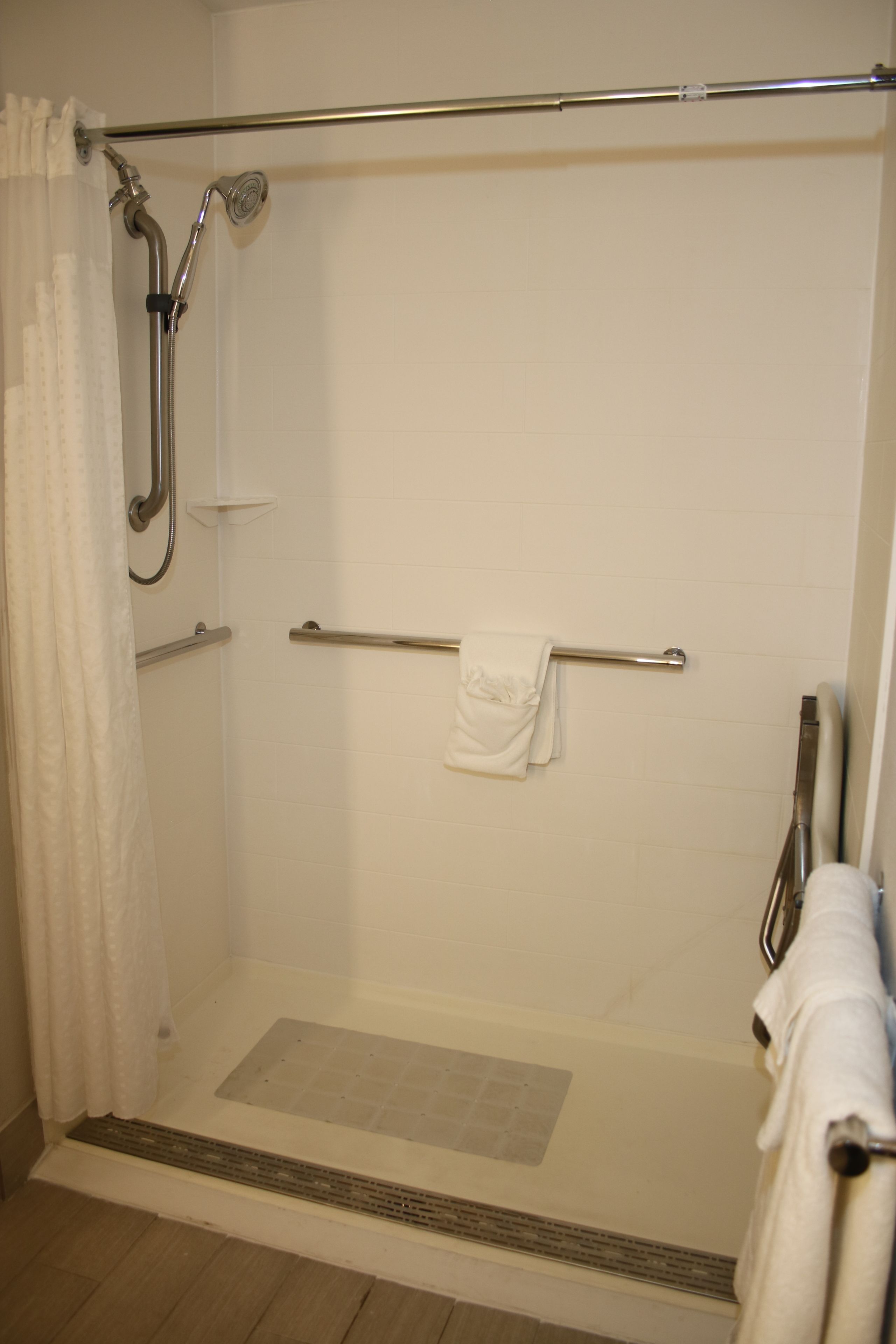 standard room, 2 queen beds, accessible (hearing, mobility tub) | bathroom shower