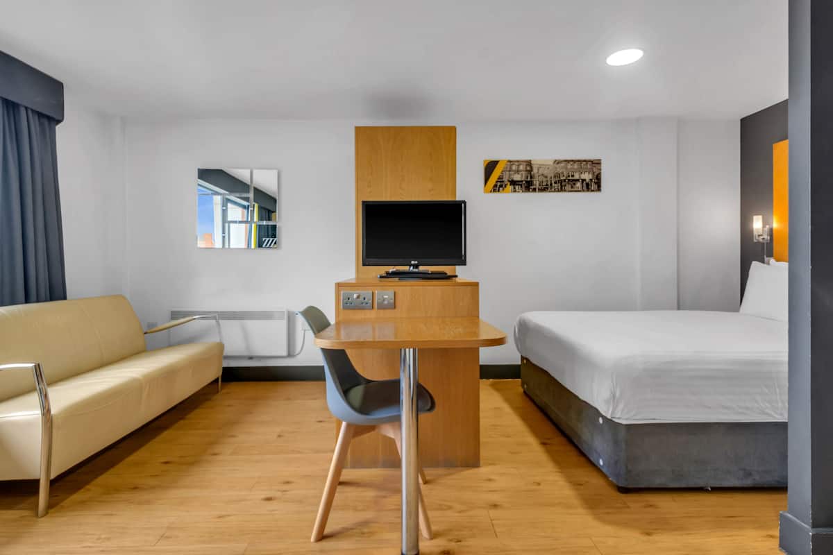 smart studio | hypo-allergenic bedding, in-room safe, desk, laptop workspace