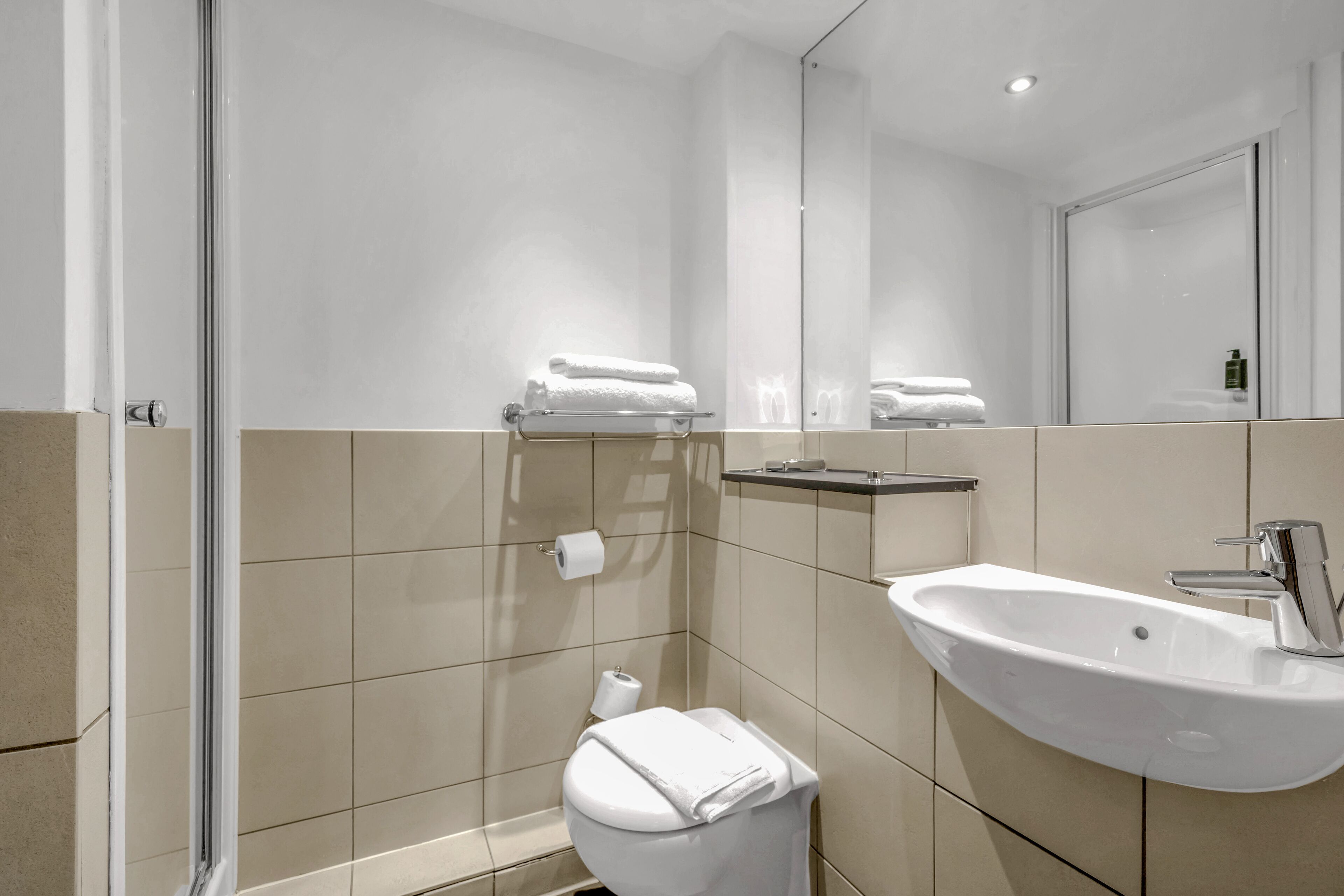 family studio | bathroom | shower, free toiletries, hair dryer, towels