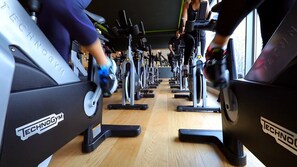 Fitness facility - The Continental Hotel and Spa, Heathrow (Hounslow)
