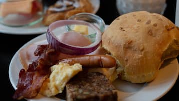 Desayuno buffet incluido todos los días
