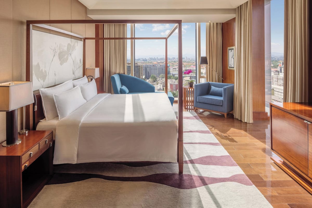 Suite, 1 King Bed, City View (Forbidden City View)