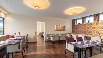 Daily buffet breakfast (EUR 9 per person)