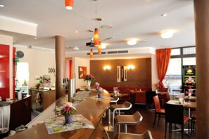 Bar (on property) - Vis à Vis (Lindau)