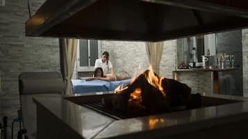 Sauna, Whirlpool, Dampfbad, Maniküre und Pediküre, Massageanwendungen