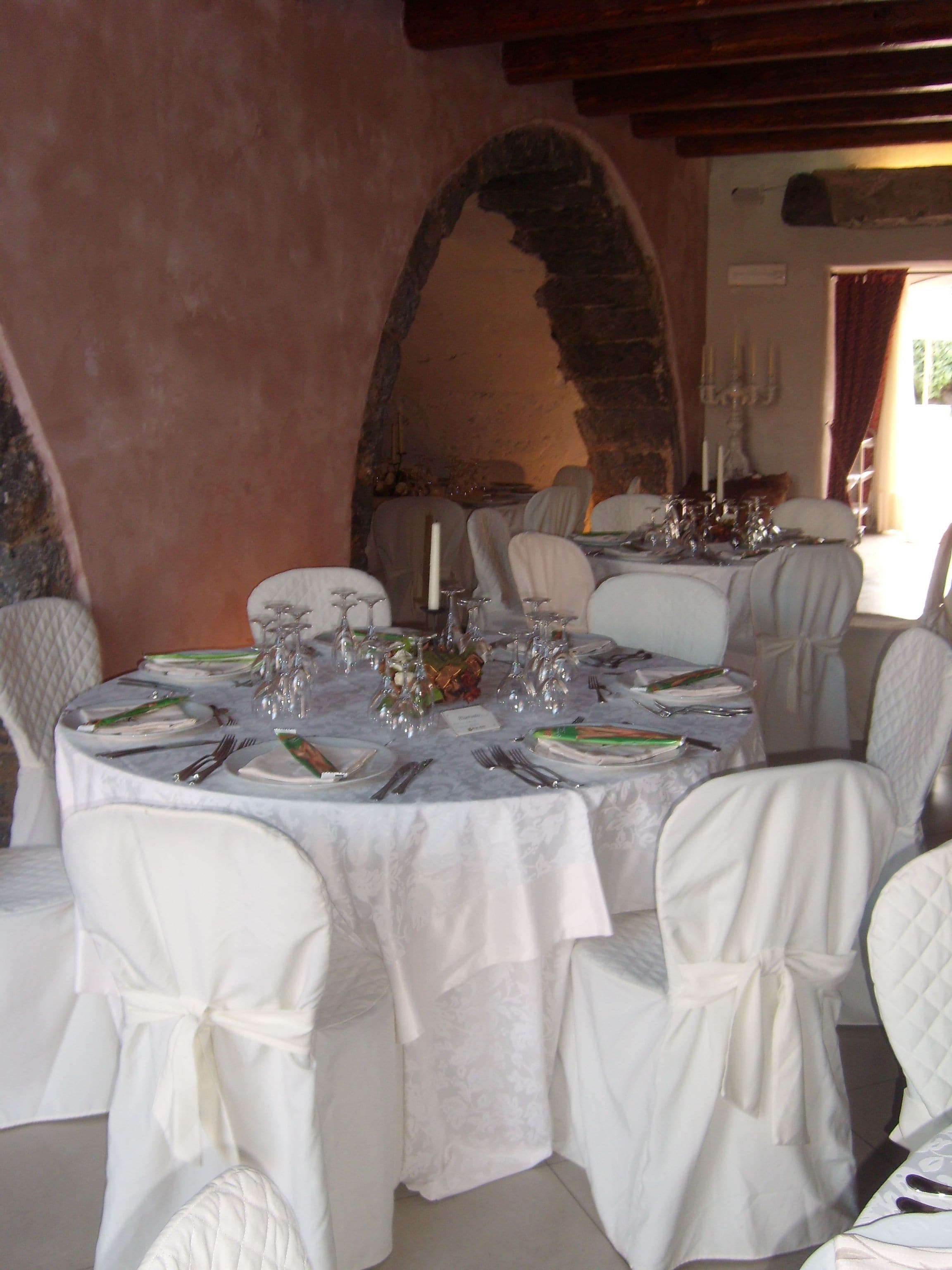 local cuisine, pool views