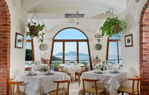Free daily local cuisine breakfast  - Hotel & Spa Bellavista Francischiello (Massa Lubrense)