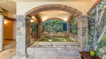 Sauna, tina de hidromasaje y baño turco o hammam