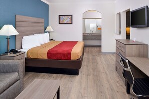 Minibar, brankas, meja kerja, dan kedap suara