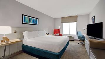 Habitación, 1 cama King size, con acceso para personas discapacitadas | Ropa de cama de alta calidad y caja de seguridad en la habitación