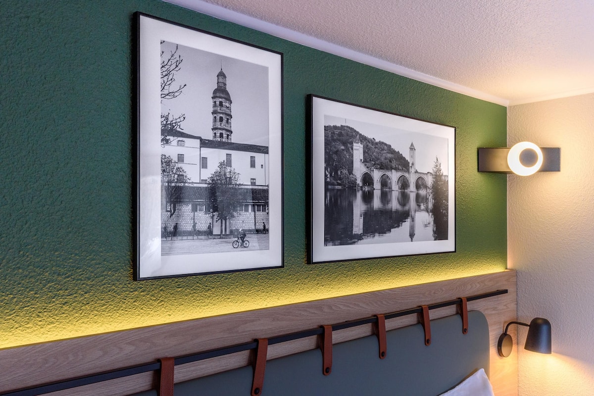 Roba de llit d'alta qualitat i escriptori