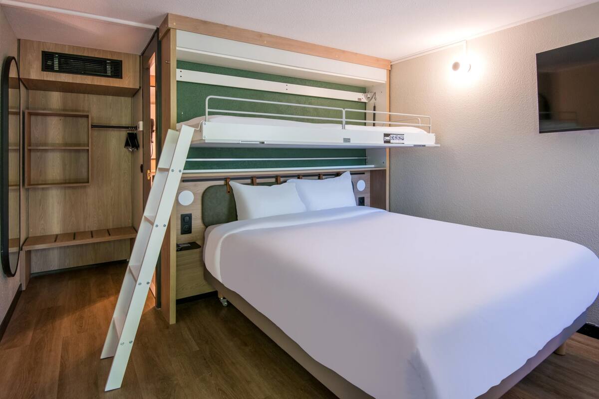 Standard Room, Multiple Beds | Premium bedding, desk, laptop workspace, blackout drapes