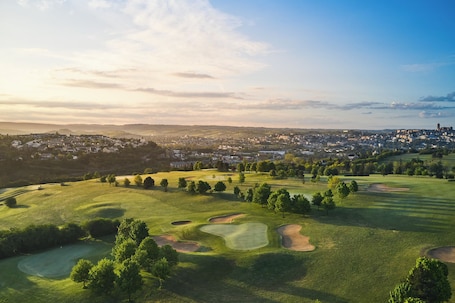 Golf. Campanile NATURE - Rodez
