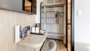 Habitación estándar, 1 cama de matrimonio con sofá cama | Servicio de la habitación