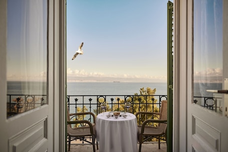 Standard Double or Twin Room with Sea View and Balcony | 阳台