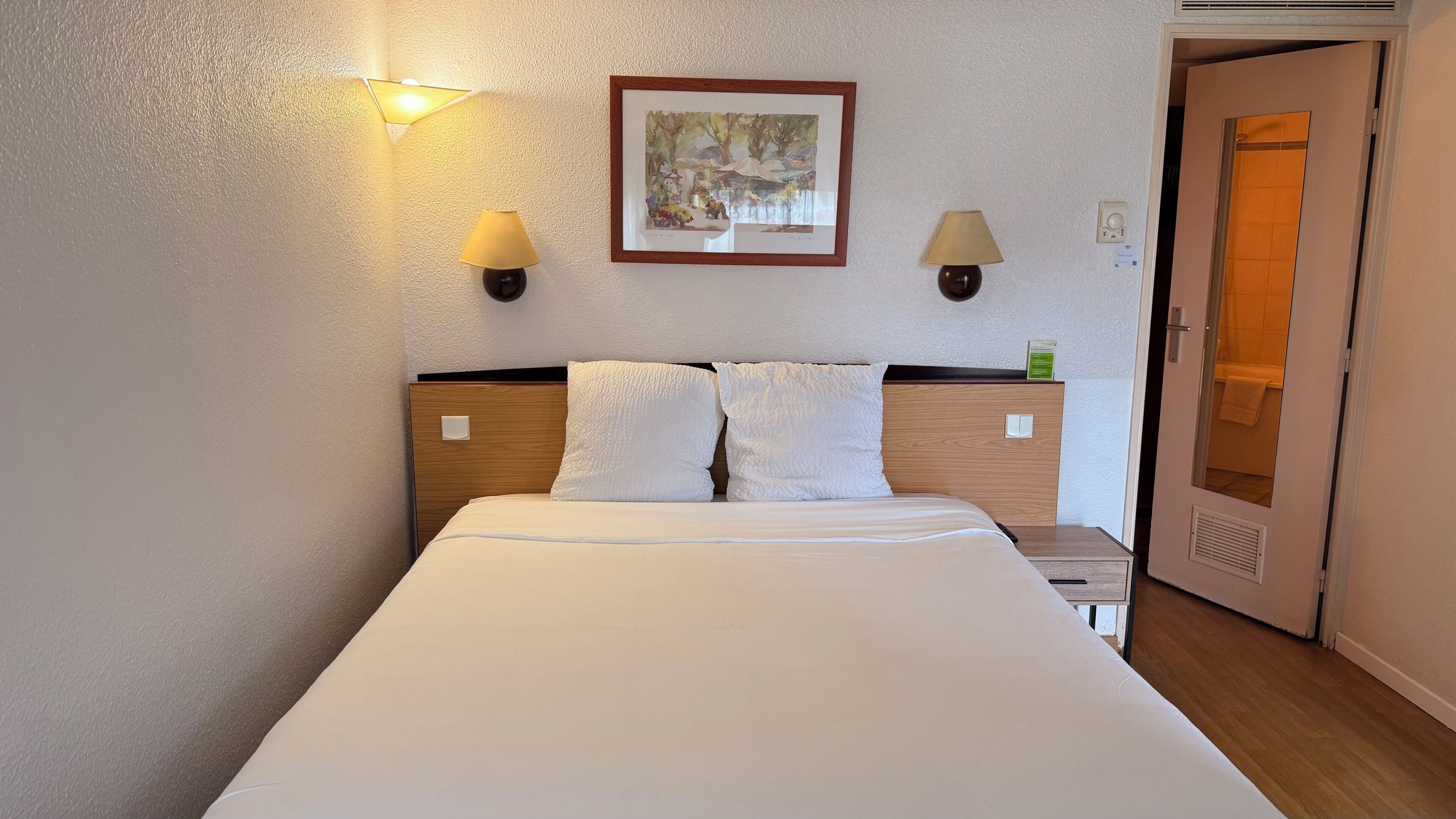 Literie de qualité supérieure, bureau, rideaux occultants, Wi-Fi gratuit