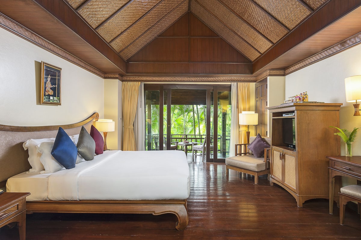 Minibar, két bảo mật tại phòng, bàn, giường gấp/giường phụ (phụ phí) 