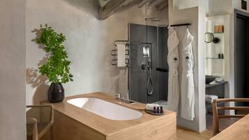Suite Junior, 1 trĂšs grand lit | Salle de bain