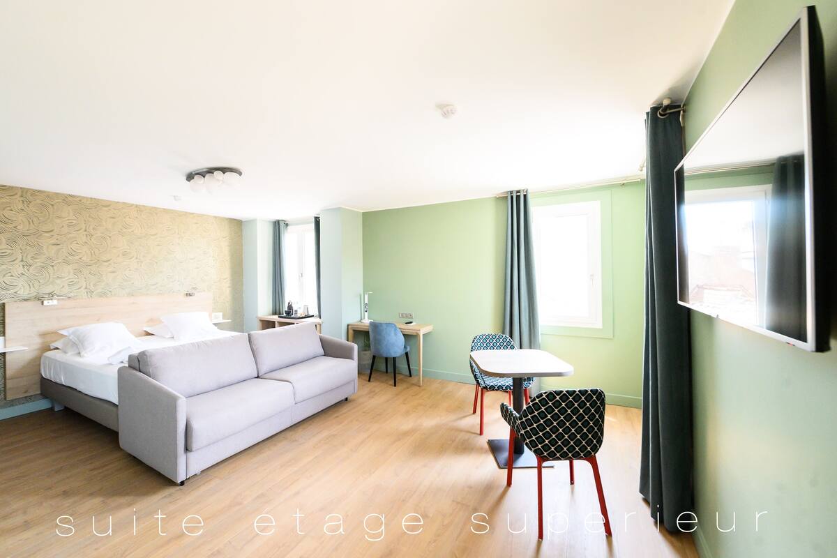 suite | premium bedding, minibar, desk, blackout curtains