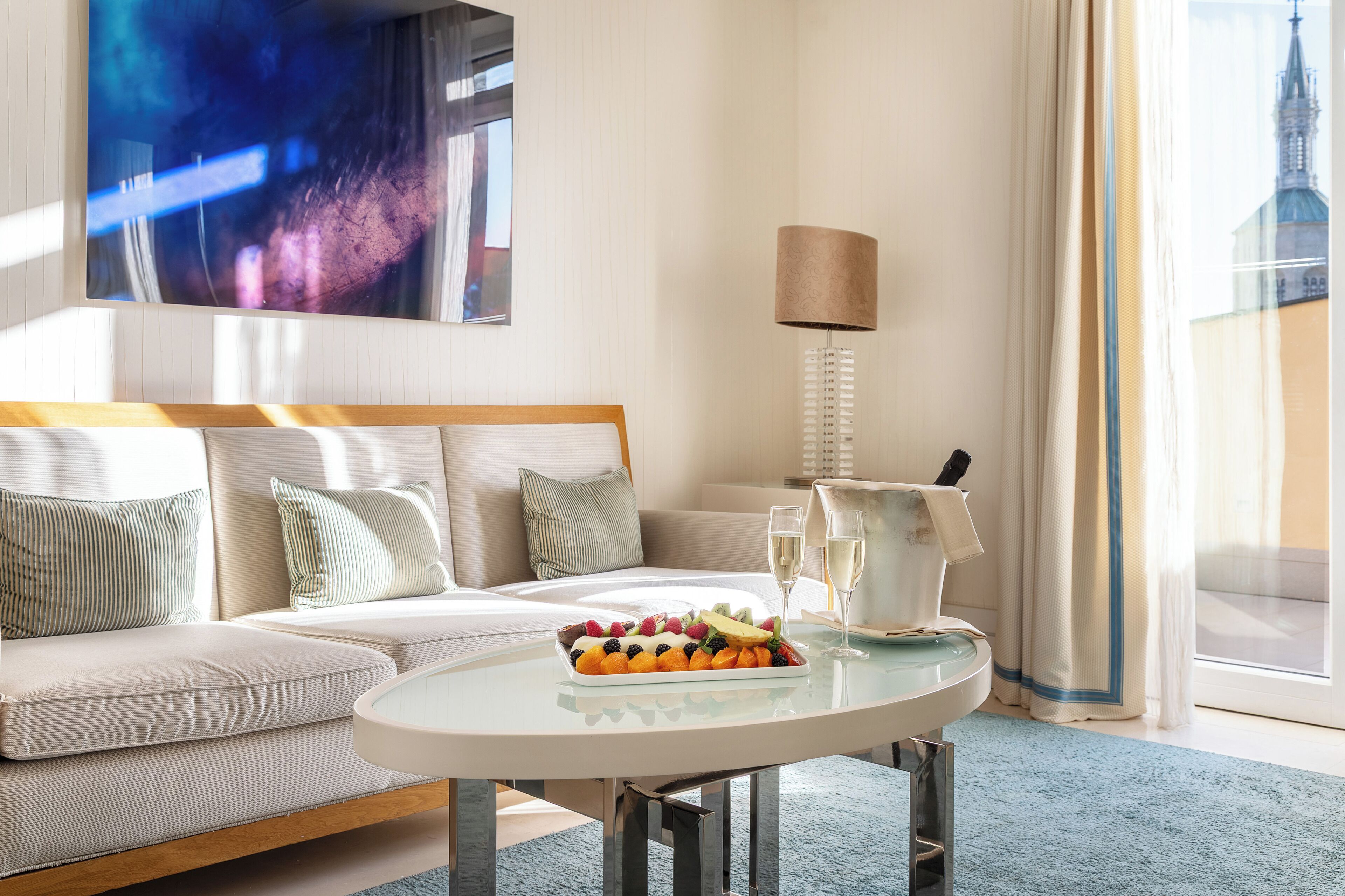 Presidential Suite with Terrace and Spa Access | Hochwertige Bettwaren, Daunenbettdecken, Pillowtop-Betten, Minibar