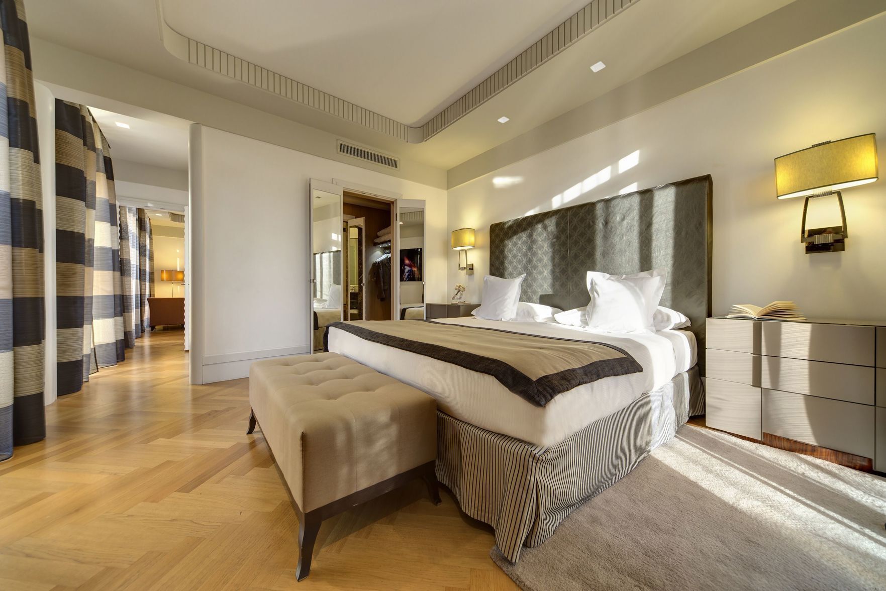 Ropa de cama de alta calidad, cubrecamas y colchones con pillow-top 