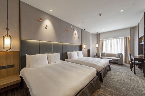 Premium bedding, down comforters, in-room safe, desk - Howard Prince Hotel Taichung (Taichung)