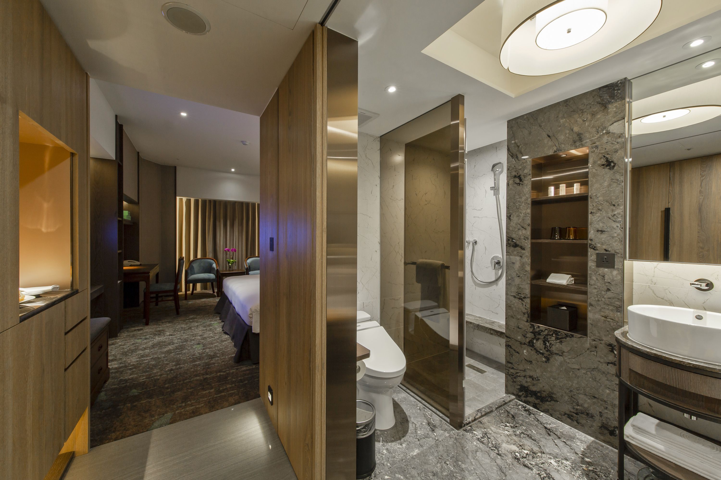 elegant floor superior room (newly renovated) | 1 bedroom, premium bedding, down duvets, in-room safe