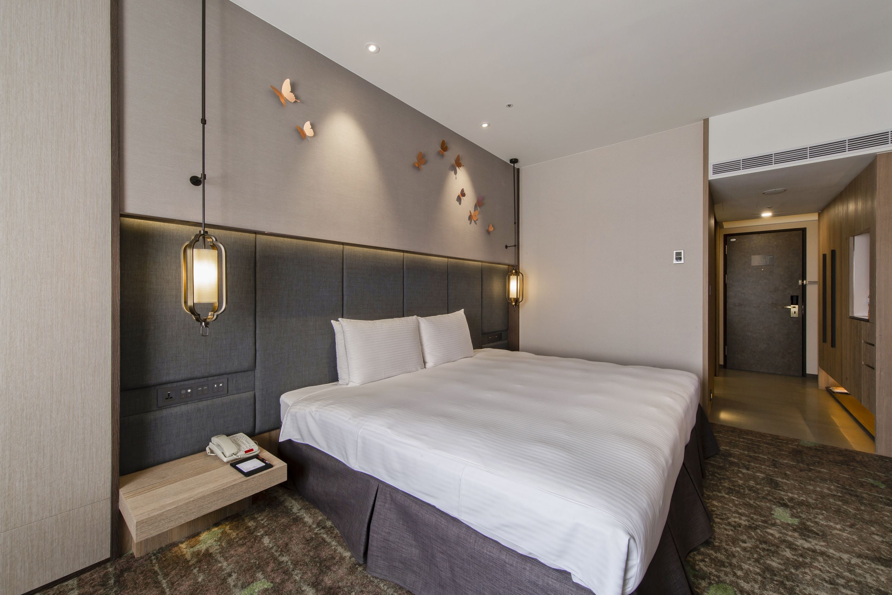 elegant floor superior room (newly renovated) | 1 bedroom, premium bedding, down duvets, in-room safe