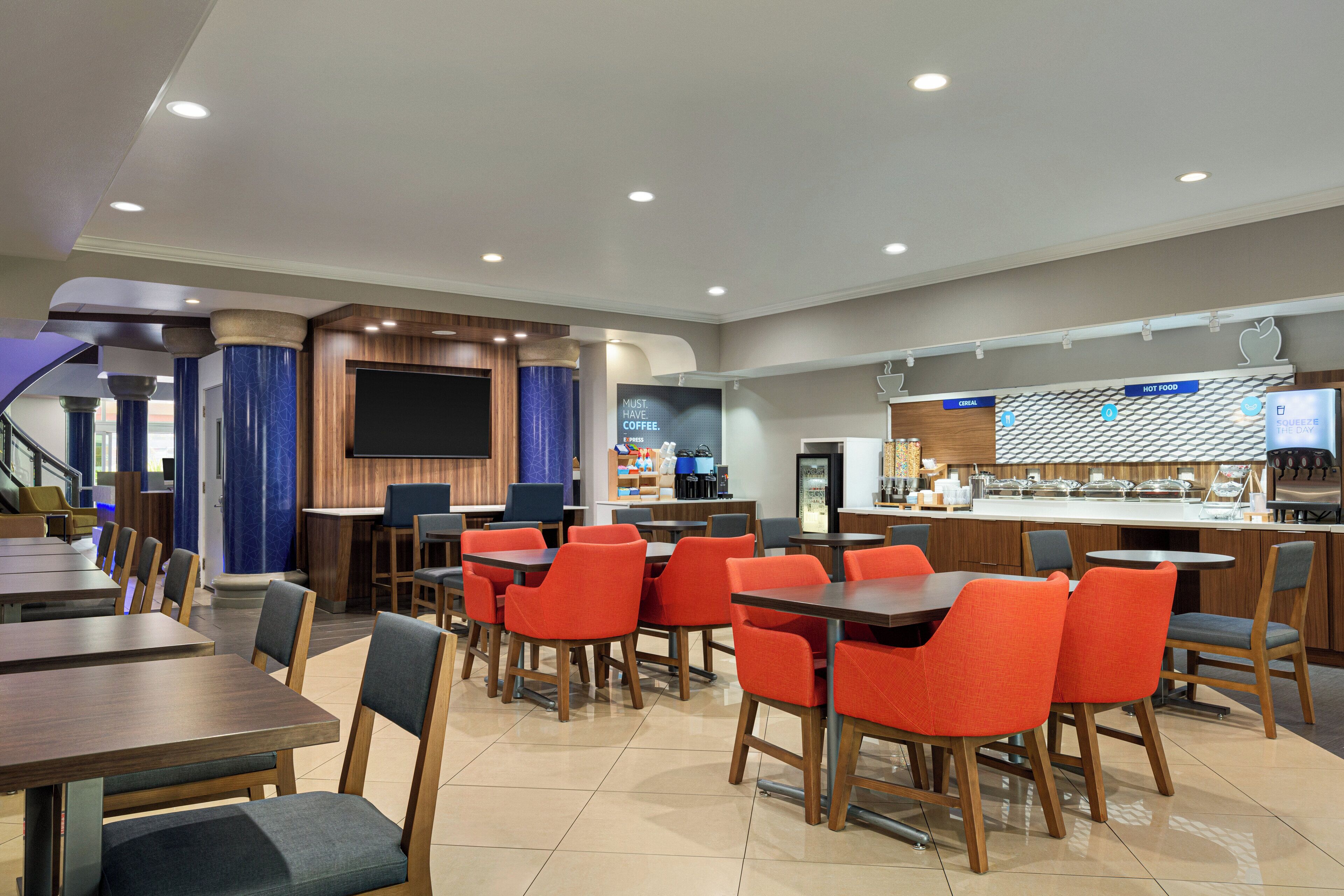 free daily continental breakfast